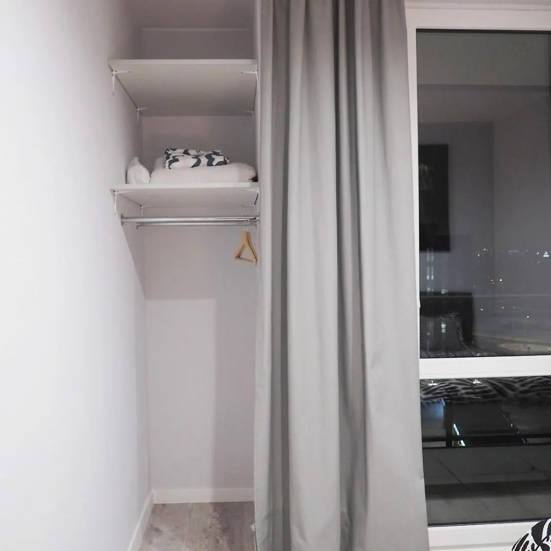 Sleep Apart A50 Warsaw Apartment